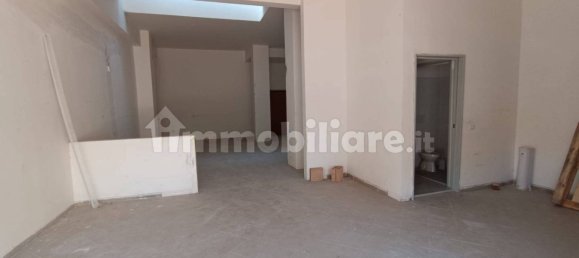 1-Zimmer Gewerbliche Immobilie in Rome, Italy, Nr. 151957 7