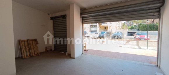 1-Zimmer Gewerbliche Immobilie in Rome, Italy, Nr. 151957 6