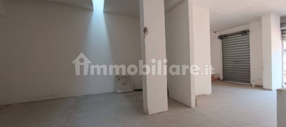 1-Zimmer Gewerbliche Immobilie in Rome, Italy, Nr. 151957 13