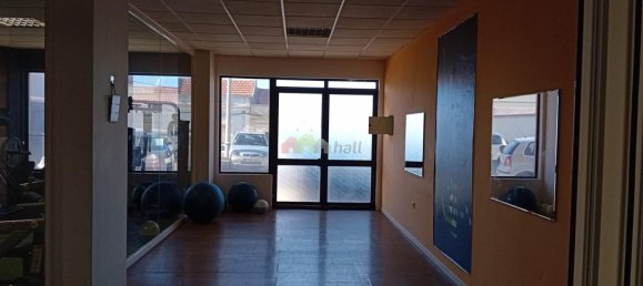 108m² Commercial property in Setubal, Portugal No. 173933 4