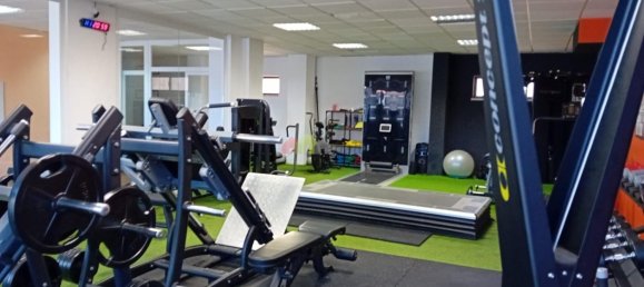 108m² Commercial property in Setubal, Portugal No. 173933 8