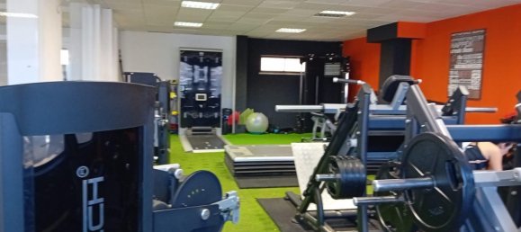 108m² Commercial property in Setubal, Portugal No. 173933 10