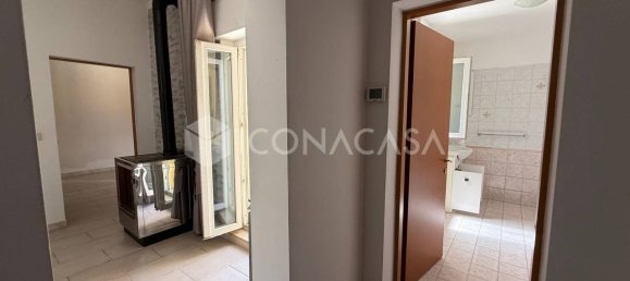 3-salle Maison à Avezzano, Italy No. 22701 8