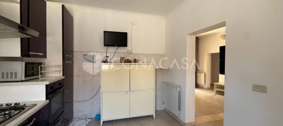 3-salle Maison à Avezzano, Italy No. 22701 24