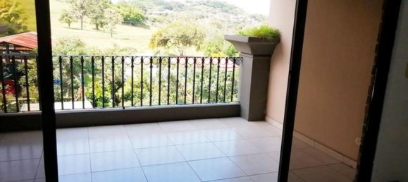 3 chambres Condo à Santa Ana, Costa Rica No. 424 2