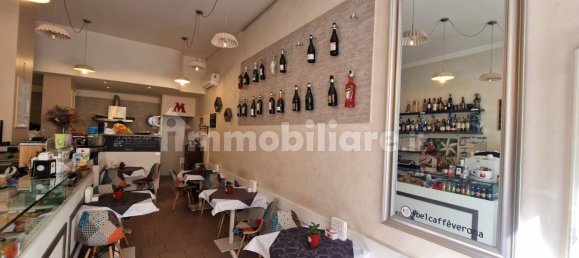 Imóvel comercial de 1 divisão em Verona, Italy N.º 202654 9