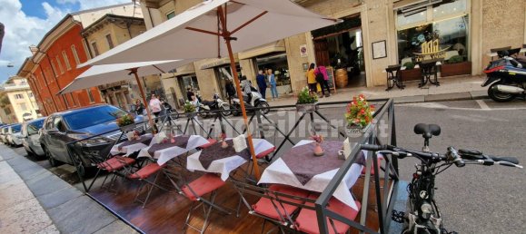 Imóvel comercial de 1 divisão em Verona, Italy N.º 202654 6