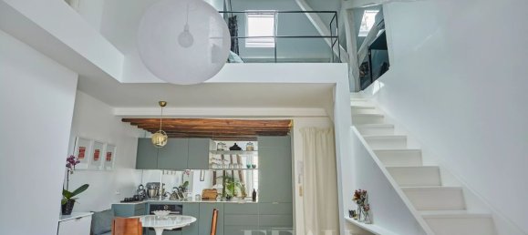 1 bedroom Duplex in Paris, France No. 172867 6