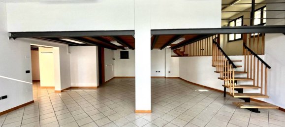 2 rooms Commercial property in Gatteo, Italy No. 179311 3