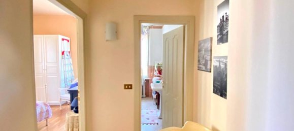 2 rooms Apartment in Parma, Italy No. 40824 8