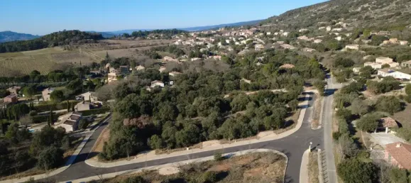 Grundstück in Rustrel, France 1311m², Nr. 299884 2