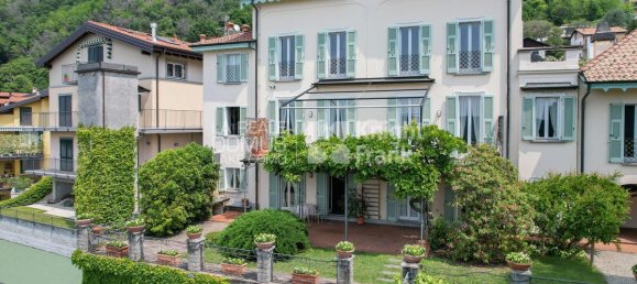 6 bedrooms Villa in Como, Italy No. 56721 23