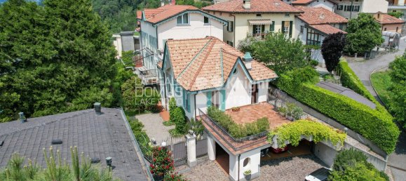 6 bedrooms Villa in Como, Italy No. 56721 27