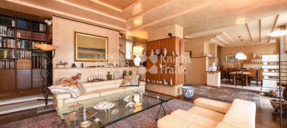 6 bedrooms Villa in Como, Italy No. 56721 5