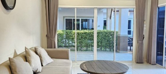 12 bedrooms Villa in Pattaya, Thailand No. 13759 4