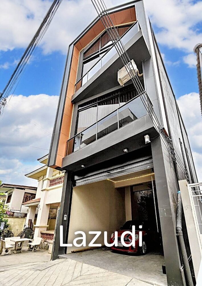 Bungalow de 2 dormitorios en Bangkok, Thailand No. 13469