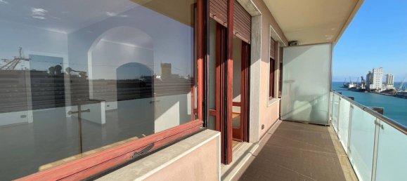 5 rooms Apartment in Savona, Italy No. 267963 11