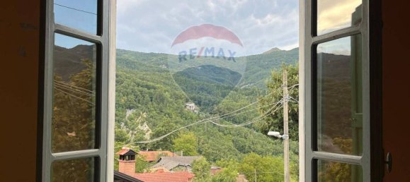 3 bedrooms House in Corniglio, Italy No. 341993 13