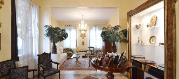 5 bedrooms Villa in Treviso, Italy No. 132379 5