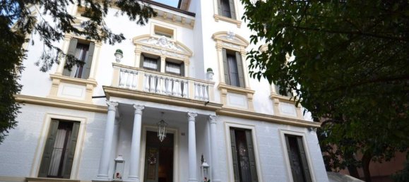 5 bedrooms Villa in Treviso, Italy No. 132379 14