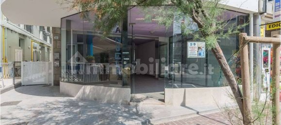 1 room Commercial property in Misano Adriatico, Italy No. 292141 20