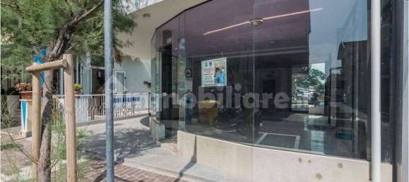 1 room Commercial property in Misano Adriatico, Italy No. 292141 21