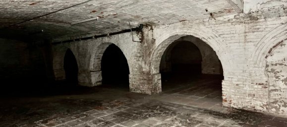 Gewerbliche Immobilie in Leon, Spain 1979m², Nr. 81416 15