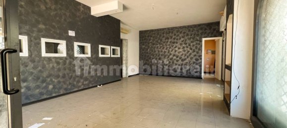 3 rooms Commercial property in Cecina, Italy No. 39676 4