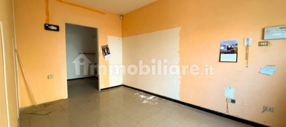 3 rooms Commercial property in Cecina, Italy No. 39676 10