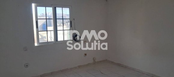 4 bedrooms House in Telde, Spain No. 75019 7