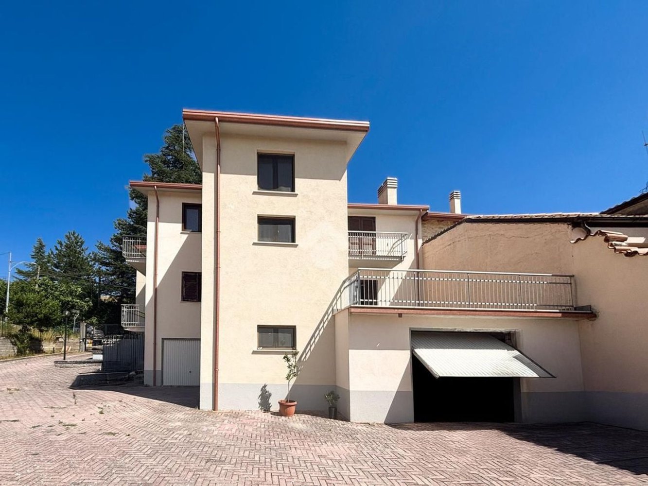 Apartamento T4 em L'Aquila, Italy N.º 312523