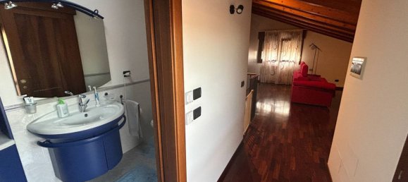 5 rooms Apartment in Mirandola, Italy No. 295656 16