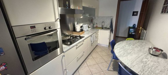 5 rooms Apartment in Mirandola, Italy No. 295656 8