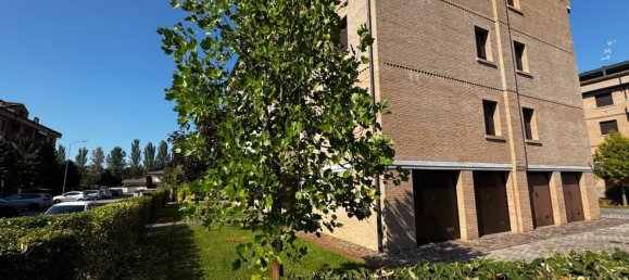 5 rooms Apartment in Mirandola, Italy No. 295656 18