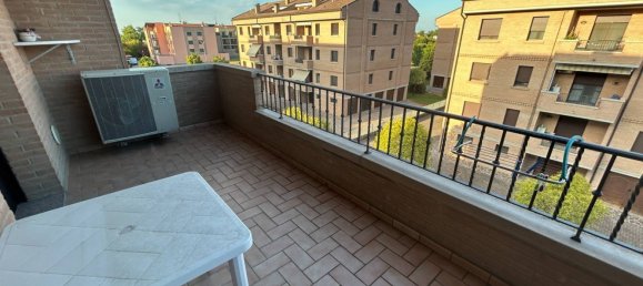 5 rooms Apartment in Mirandola, Italy No. 295656 10