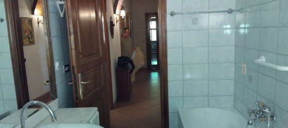 8 bedrooms Apartment in Fivizzano, Italy No. 360314 12