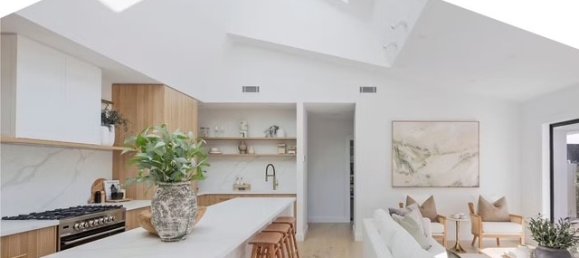 4 bedrooms House in Tamworth, Australia No. 513 2