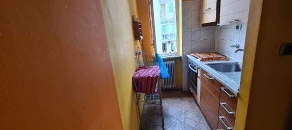3-salle Appartement à Turin, Italy No. 50557 7