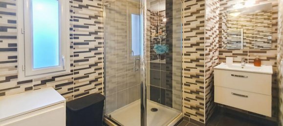 3 Schlafzimmer Haus in Angers, France, Nr. 107145 8