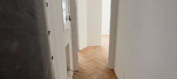 2-salle Appartement à Brigittenau, Austria No. 135696 6