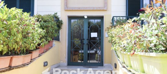 2 bedrooms Apartment in Sant'Antimo, Italy No. 93058 3