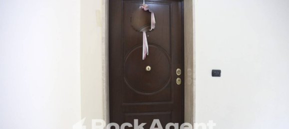 2 bedrooms Apartment in Sant'Antimo, Italy No. 93058 5