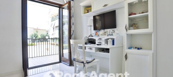 2 bedrooms Apartment in Sant'Antimo, Italy No. 93058 16
