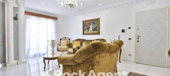 2 bedrooms Apartment in Sant'Antimo, Italy No. 93058 8