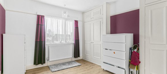 4 bedrooms House in Feltham, United Kingdom No. 8504 12