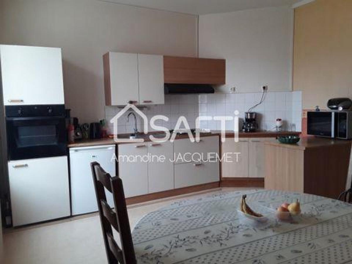 2 bedrooms Apartment in Vouziers, France No. 33322