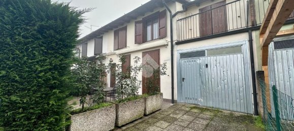 4 rooms House in Casaletto Vaprio, Italy No. 30869 8