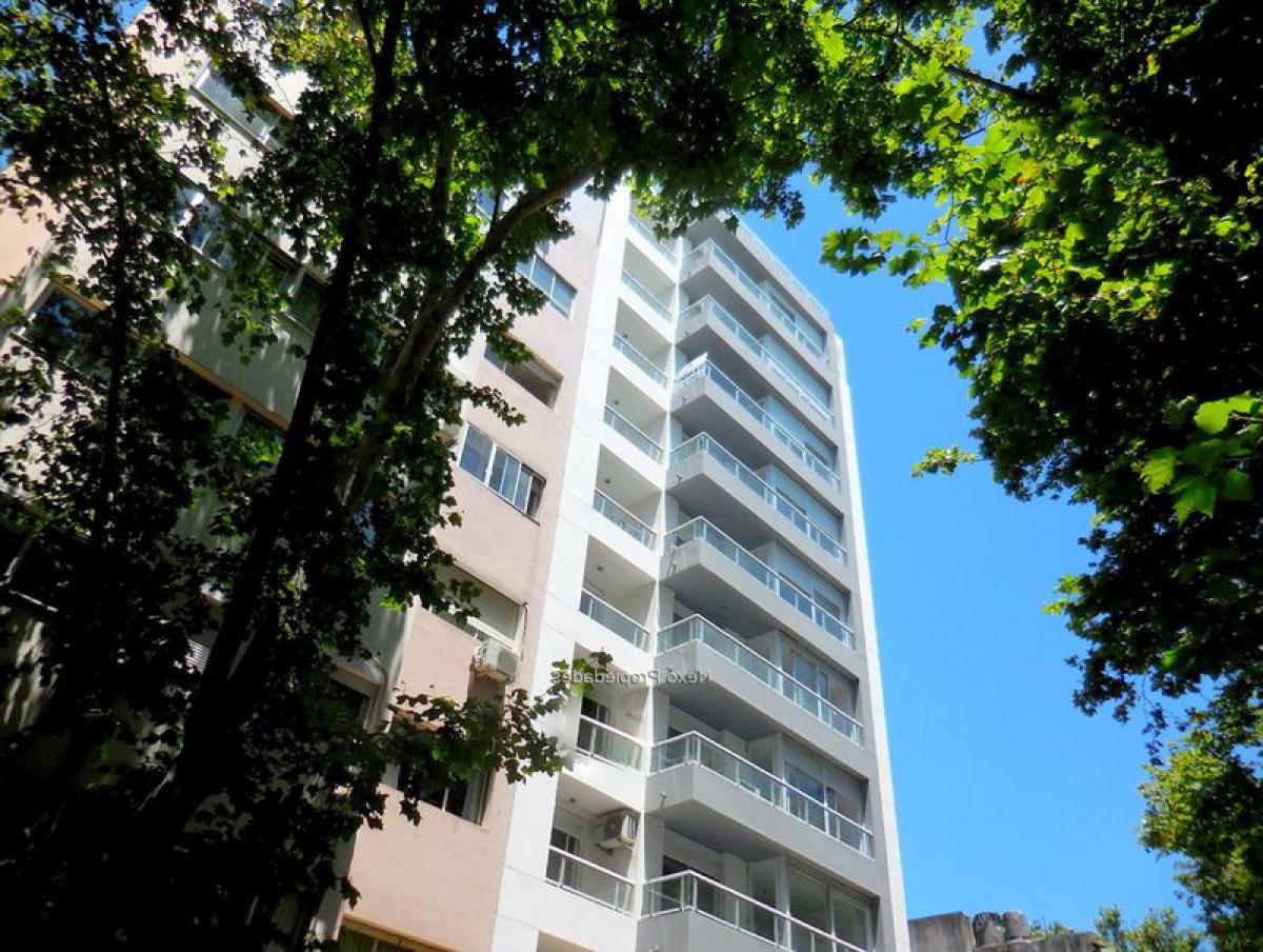 2 bedrooms Apartment in Montevideo, Uruguay No. 735