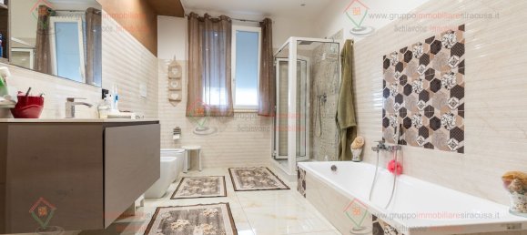 Apartamento de 4 habitaciónes en Syracuse, Italy No. 278420 12