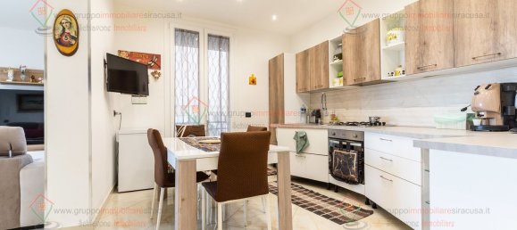 Apartamento de 4 habitaciónes en Syracuse, Italy No. 278420 10